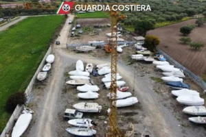 cantiere nautico sequestrato