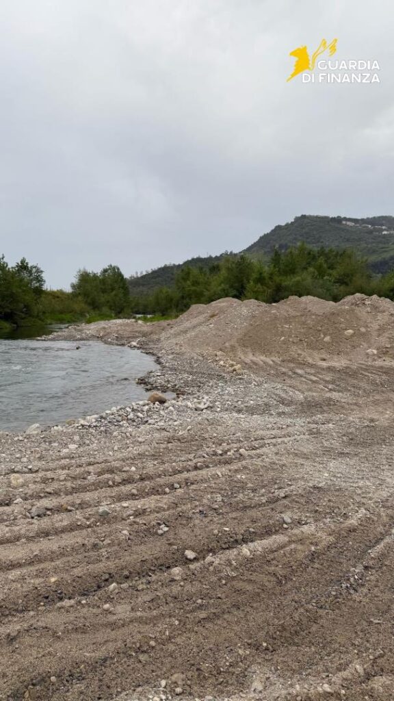 cava di inerti non autorizzata