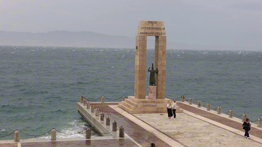 forte vento scirocco reggio calabria