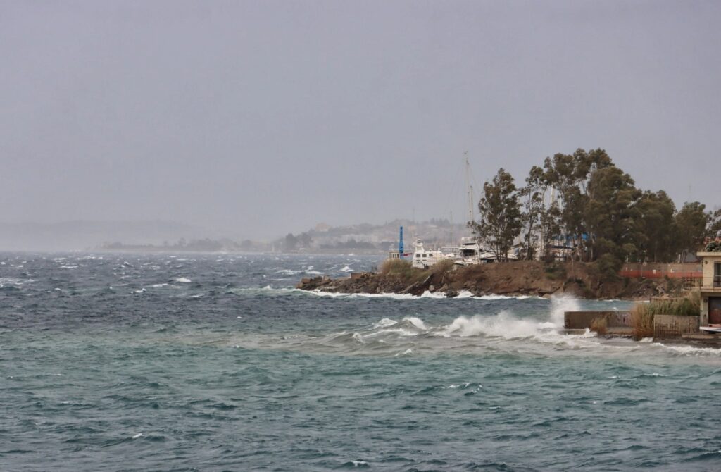 forte vento scirocco reggio calabria