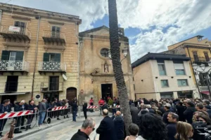 misilmeri folla sara campanella