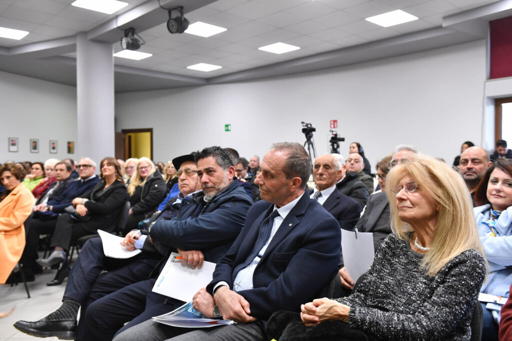solitudine giovani iniziativa Reggio