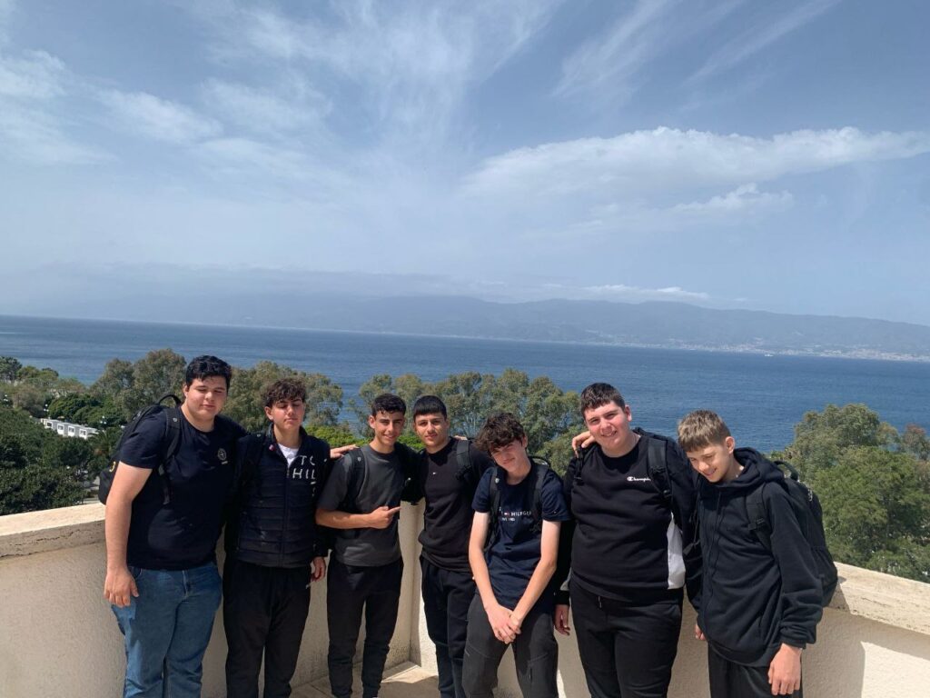 29 ragazzi australiani a Reggio Calabria con British School