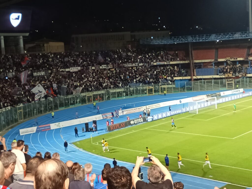 Catania tifosi stadio massimino