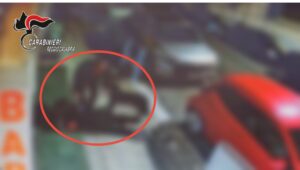 Uomo aggredisce donna a Reggio Calabria