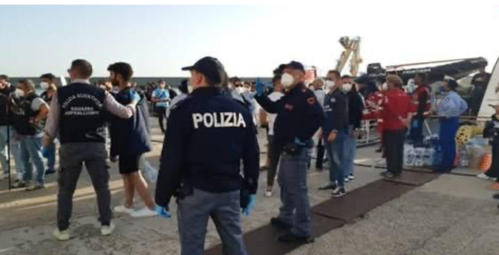 Polizia migranti