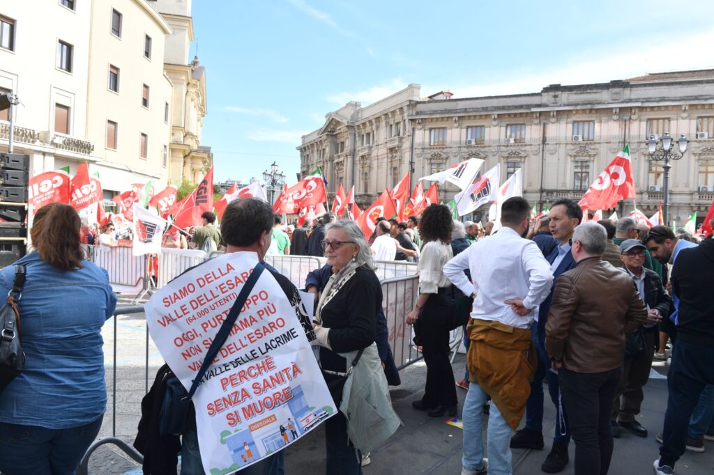 Manifestazione calabria alza la testa