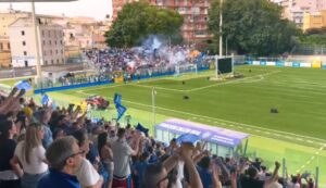 Maxi schermi al De Simone con tifosi Siracusa
