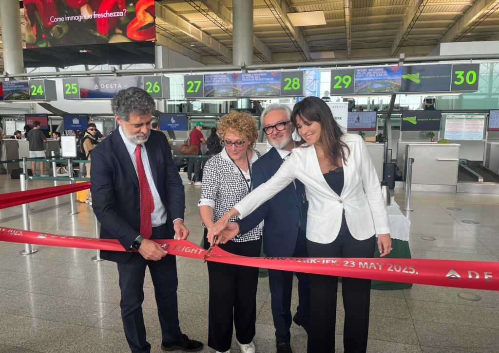 Primo_volo_Catania_-_New_York