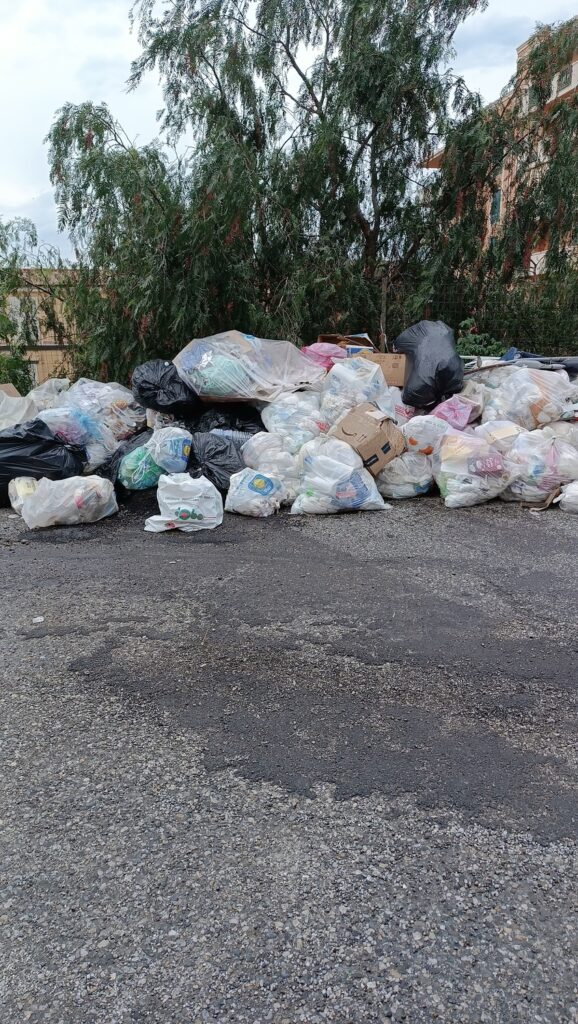 Spazzatura periferia Reggio Calabria