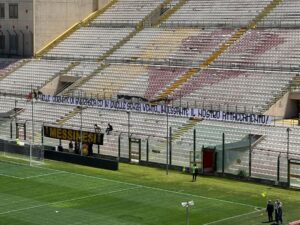 Striscione tifosi acr messina foggia