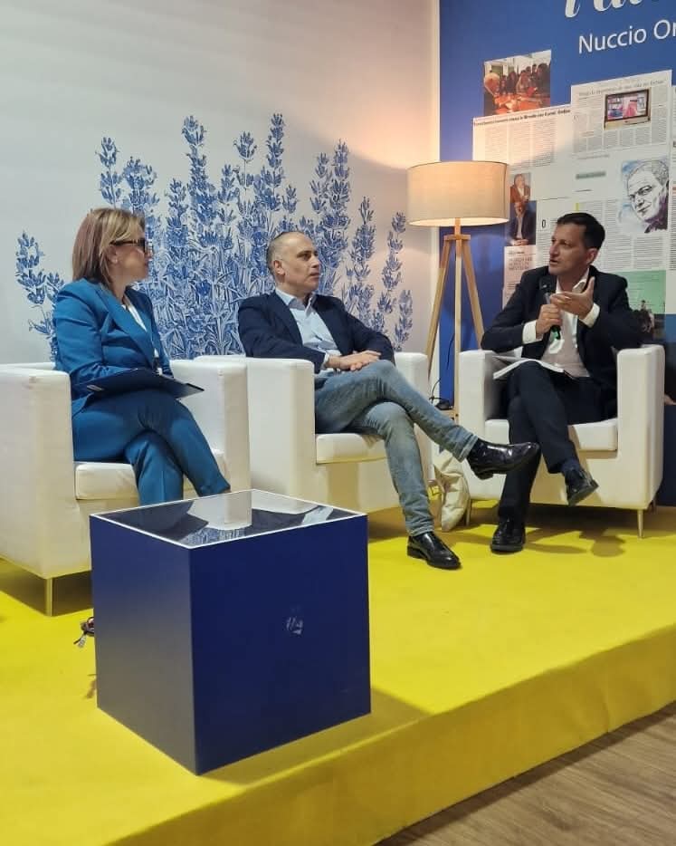 Vibo Valentia Salone del Libro di Torino