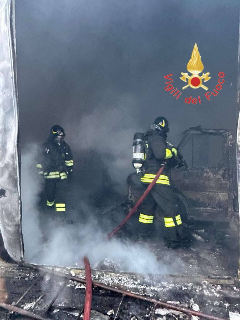 incendio vibo valentia