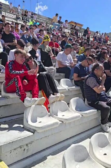 maxi schermo al franco scoglio per foggia messina