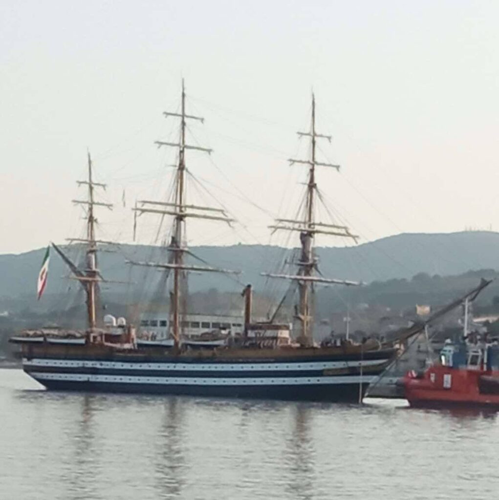 nave amerigo vespucci