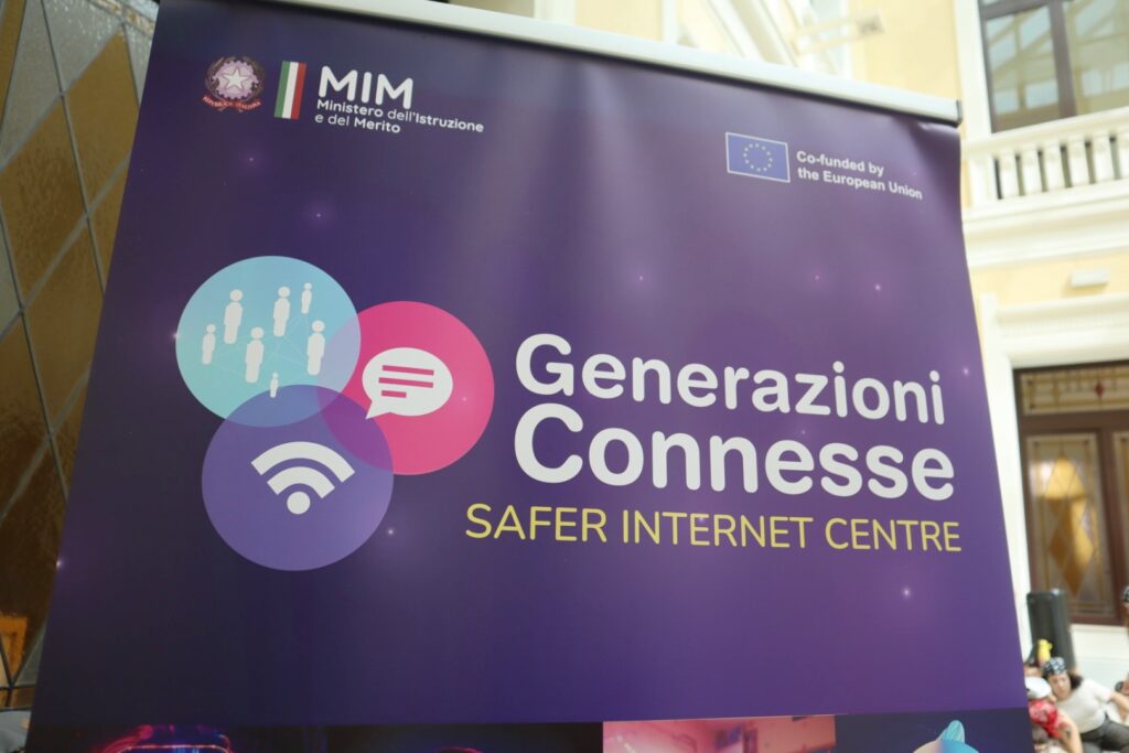 progetto generazioni connesse save the children