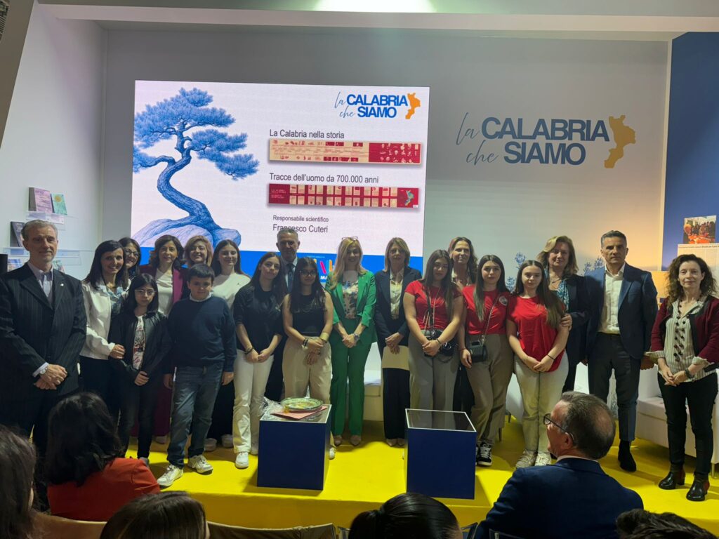 stand calabria salone del libro torino