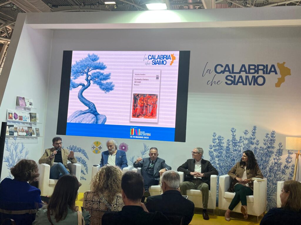 stand calabria salone del libro torino