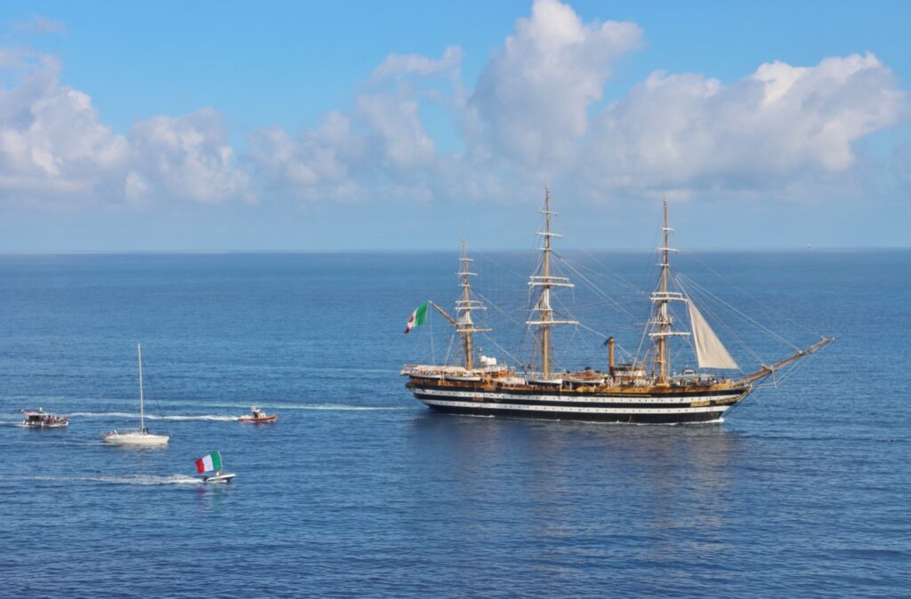 vespucci saluta reggio calabria e lo stretto