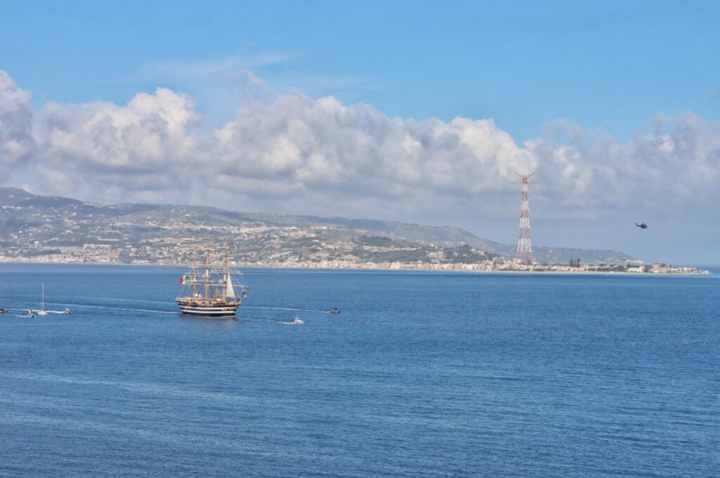 vespucci saluta reggio calabria e lo stretto
