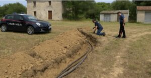Scoperti cavi sotterranei carabinieri