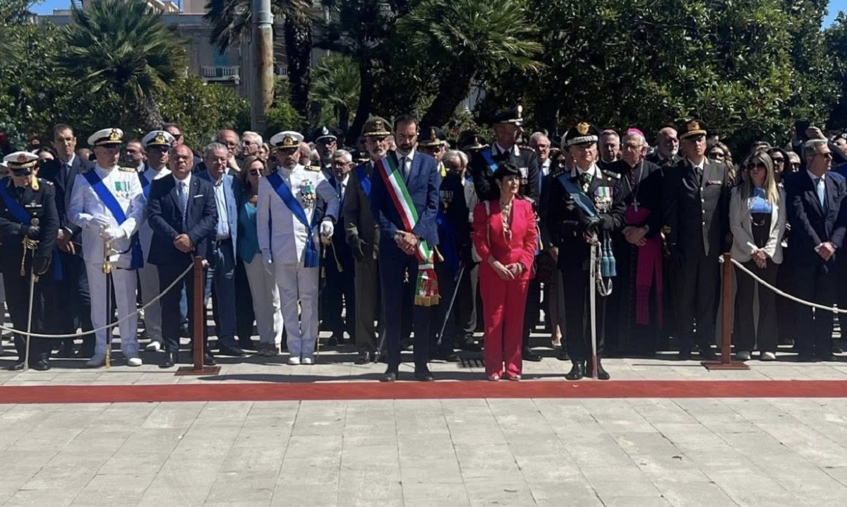 Messina celebra la Festa della Repubblica | FOTO