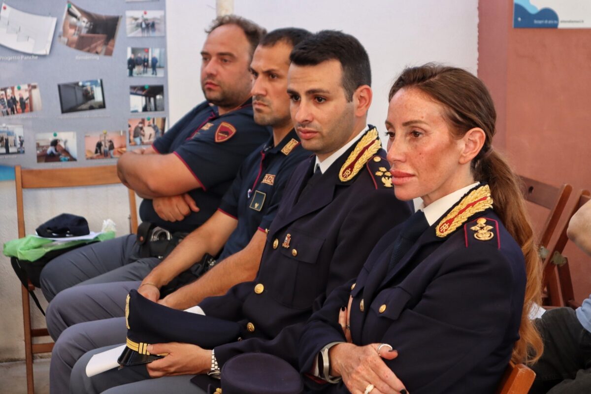 "Non siete soli", i consigli della Polizia per evitare truffe e raggiri