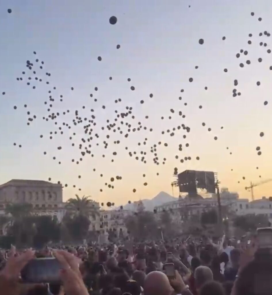 Lancio palloncini concerto Radio Italia Palermo