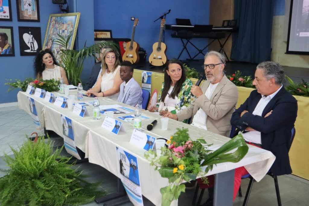 Presentazione film Spiaggia di Vetro