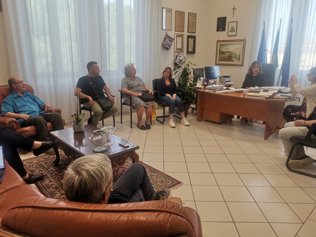Riunione cimitero siderno