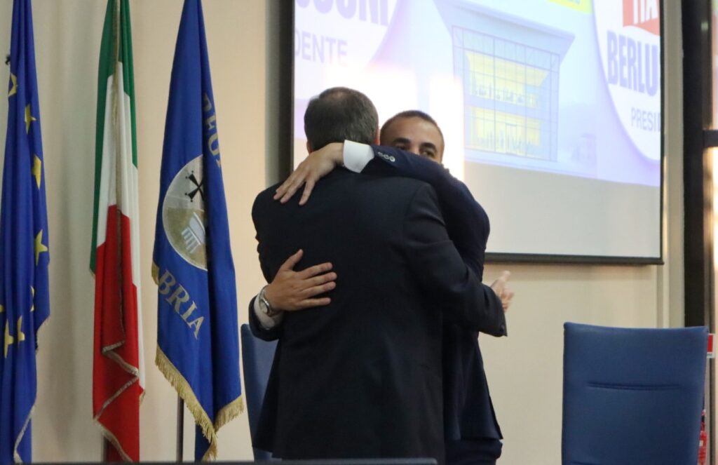 abbraccio occhiuto cannizzaro