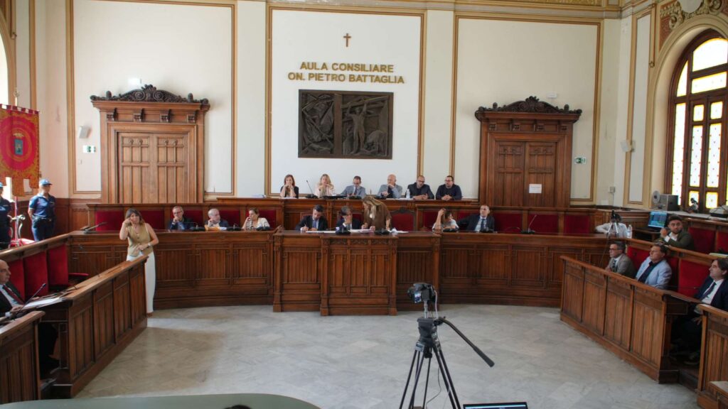 consiglio comunale reggio calabria lunedì 30 giugno 2025