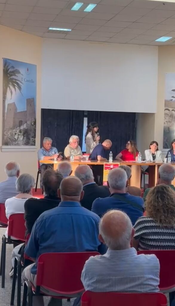 evento sul referendum a lazzaro con i giovani