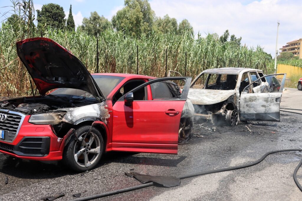 incendio auto pentimele