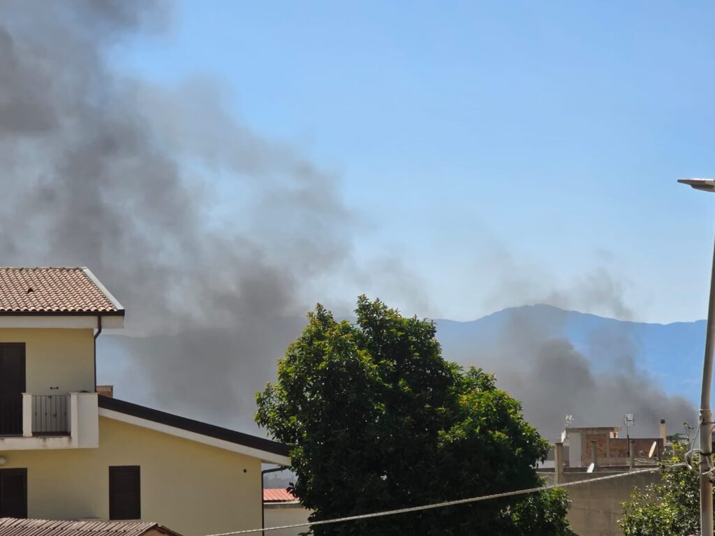 incendio rifiuti condera