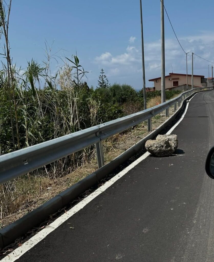 massi caduti montebello (1)