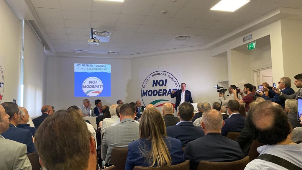 noi moderati