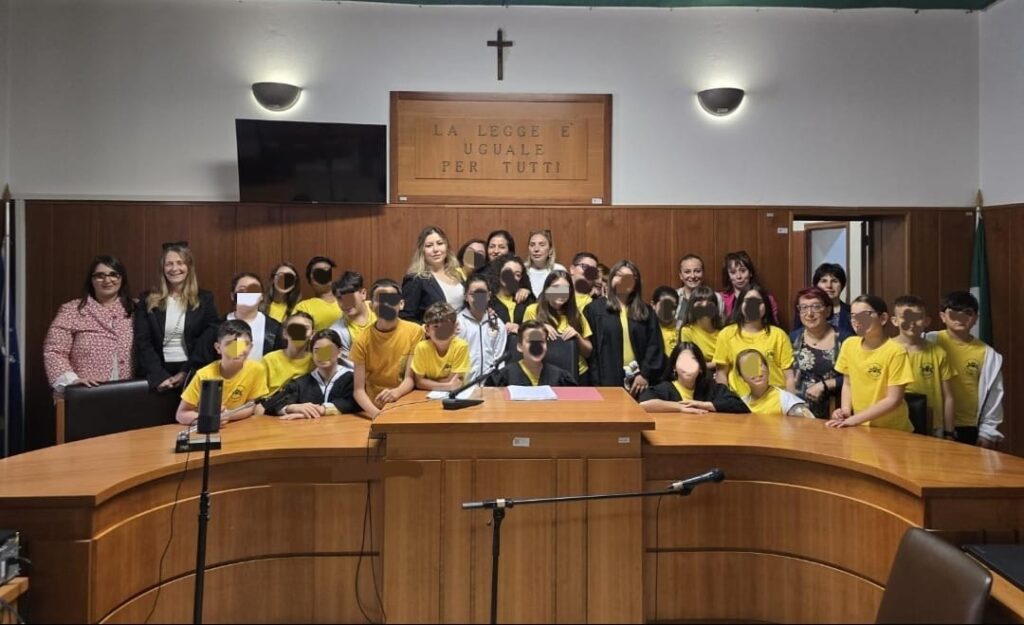 progetto ciak studenti telesio montalbetto simulano un processo minorile