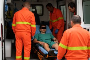 ragazzino su ambulanza