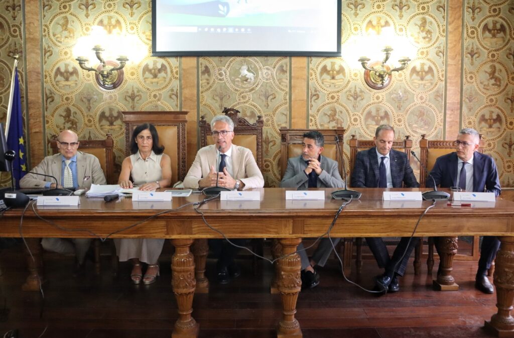 report camera di commercio su economia reggio calabria degli ultimi 20 anni