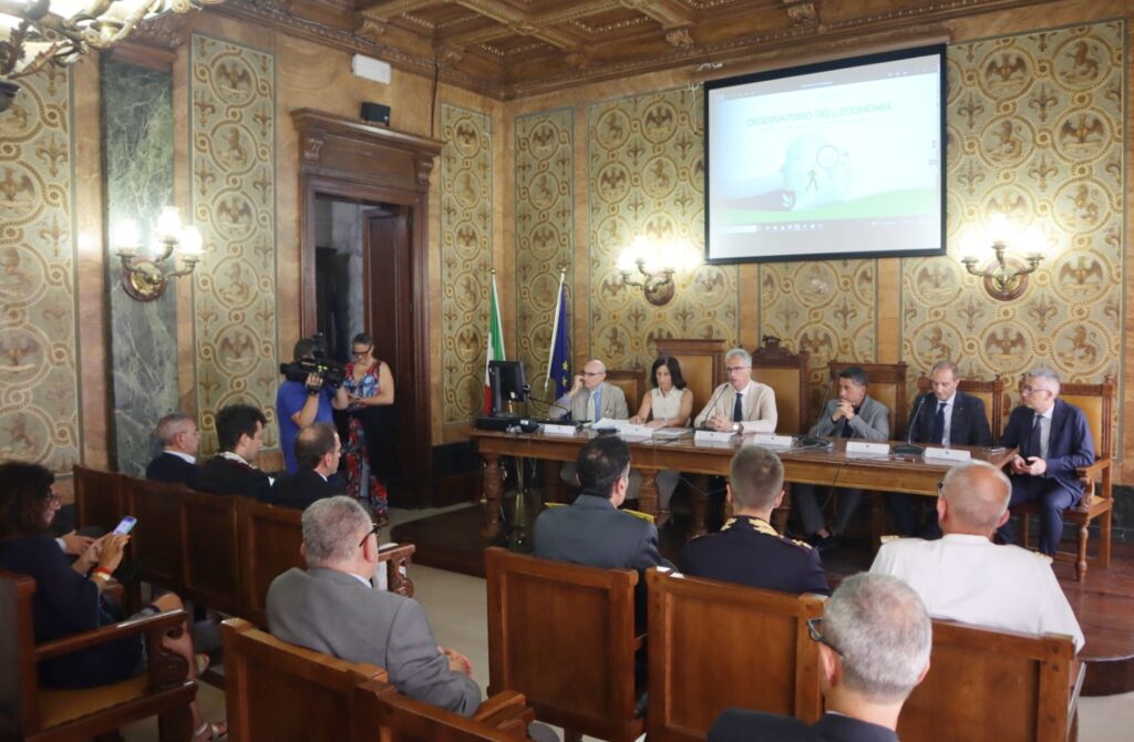 report camera di commercio su economia reggio calabria degli ultimi 20 anni