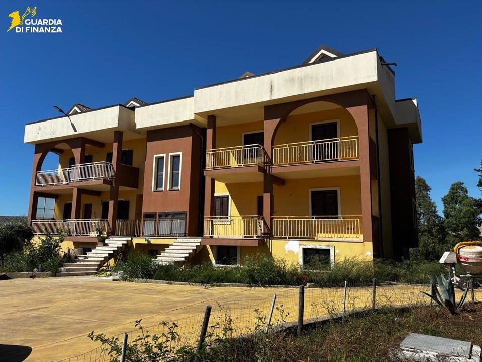 sequestro beni cosca arena