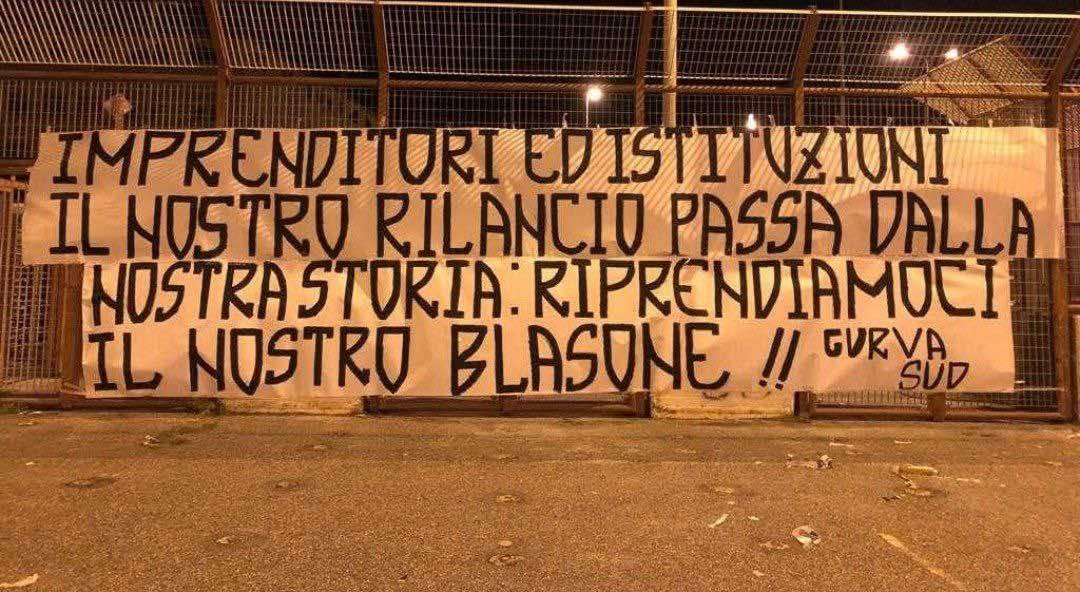striscione curva sud acr messina
