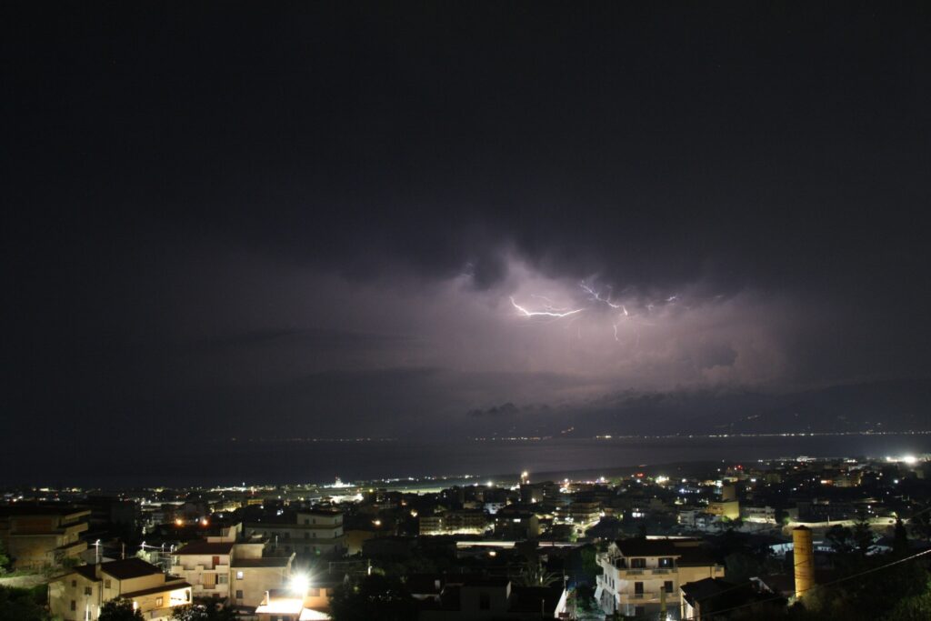 temporale stretto di messina 18 giugno 2025