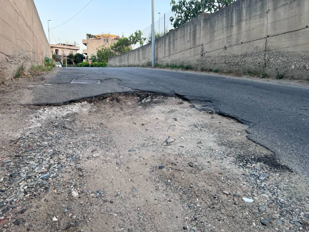 voragine contrada saracinello incrocio contrada morloquio