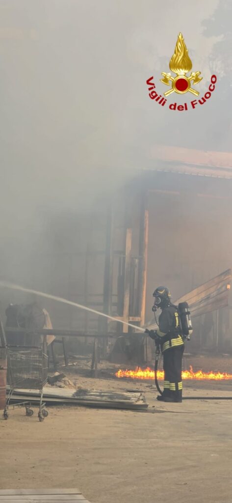 Incendio capannone