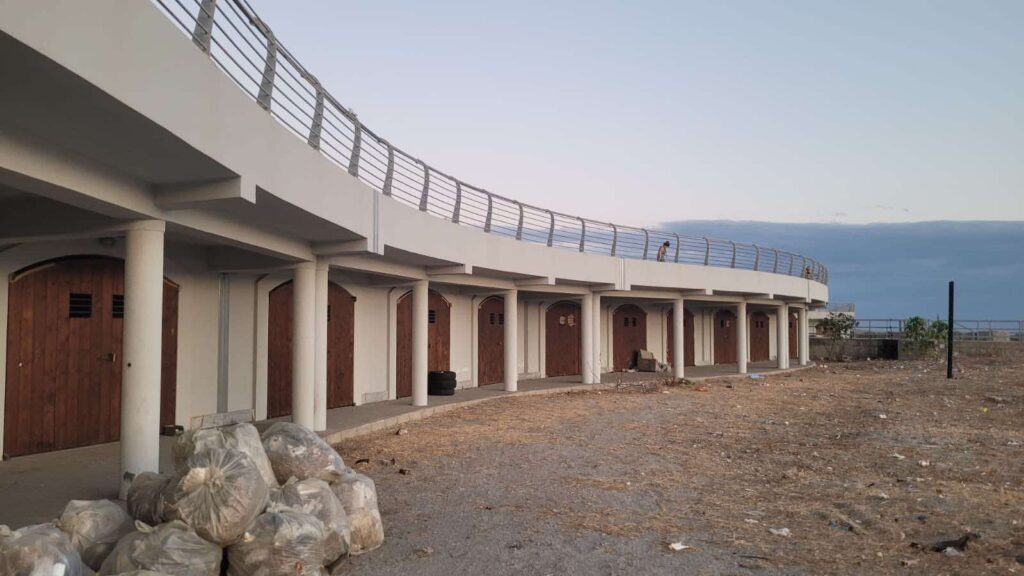 Degrado baracchette pescatori Parco Lineare Sud