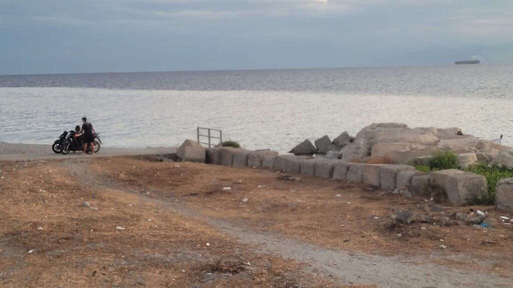 Degrado baracchette pescatori Parco Lineare Sud