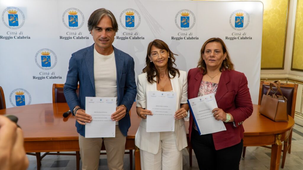 Firma protocollo d'intesa Comune, Metrocity e ASP