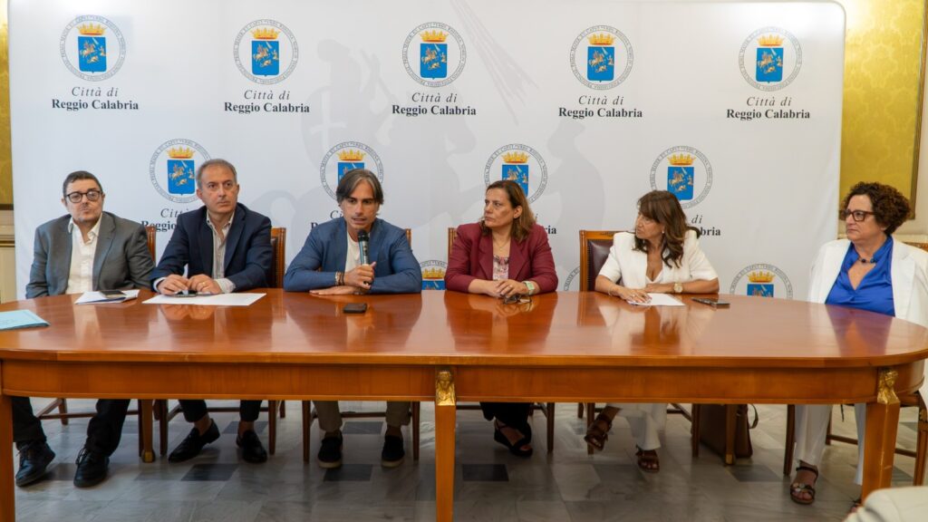 Firma protocollo d'intesa Comune, Metrocity e ASP